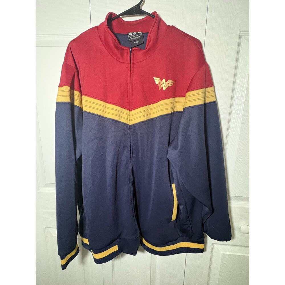 Her Universe DC Wonder Woman WW84 Women’s Full Zip Track Jacket Plus Size 4